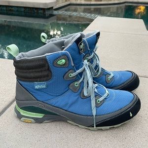 Ahnu by Teva Sugarpine Hiking Boots. Size 9.
